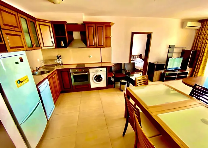 Grand Kamelia Aparthotel 2*