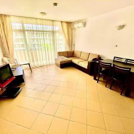 Grand Kamelia Lejlighedshotel