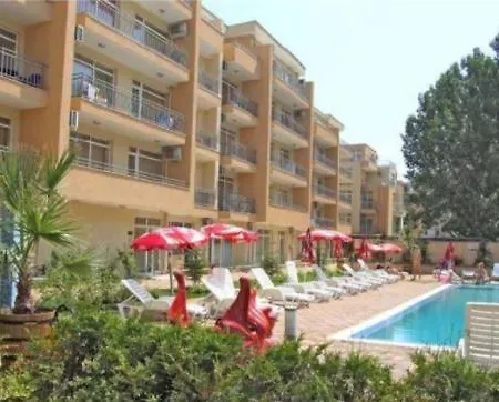 Grand Kamelia ساني بيتش