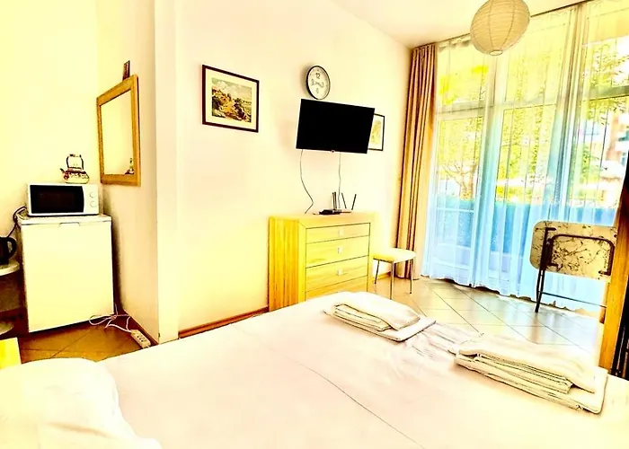Grand Kamelia Apartmanhotel 2*